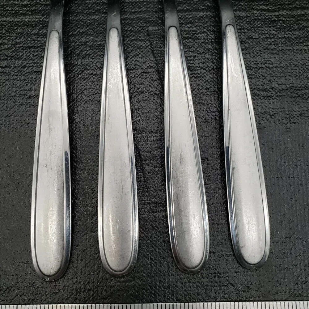 Oneida PENINSULA CASTLE JORDAN LAURA Stainless Fork 7 7/8